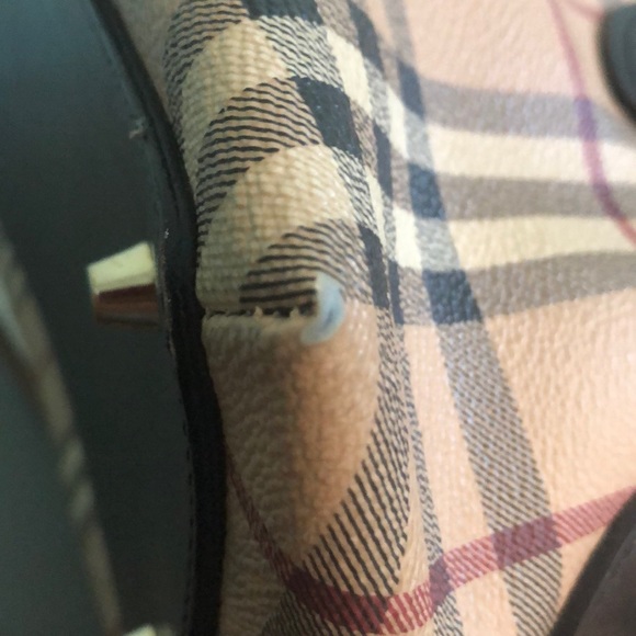 Burberry Thornley Bowler Bag - Picture 5 of 9